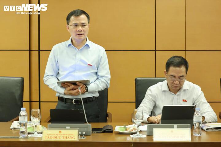 Đại biểu Tào Đức Thắng, Chủ tịch kiêm Tổng Giám đốc Tập đoàn Viettel. (Ảnh: Viên Minh)