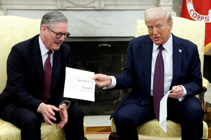 Tổng thống Mỹ Donald Trump gặp Thủ tướng Anh Keir Starmer tại Washington, D.C. (Ảnh tư liệu: Reuters)