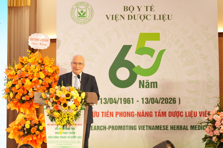 Ông Ngô Minh Hải, Chủ tịch Hội đồng Quản trị Tập đoàn TH phát biểu tham luận tại sự kiện.