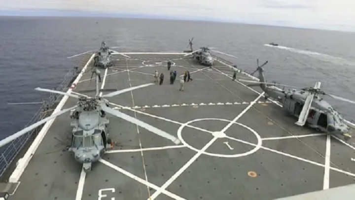 Tàu USS John P. Murtha của Hải quân Mỹ sẵn sàng tiếp ứng phi hành đoàn Artemis II sau khi hạ cánh. (Ảnh: Fox News)