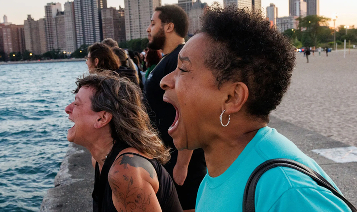 Giữa nhịp sống hiện đại đầy áp lực, một xu hướng độc đáo đang âm thầm lan rộng: Tụ họp để… hét.