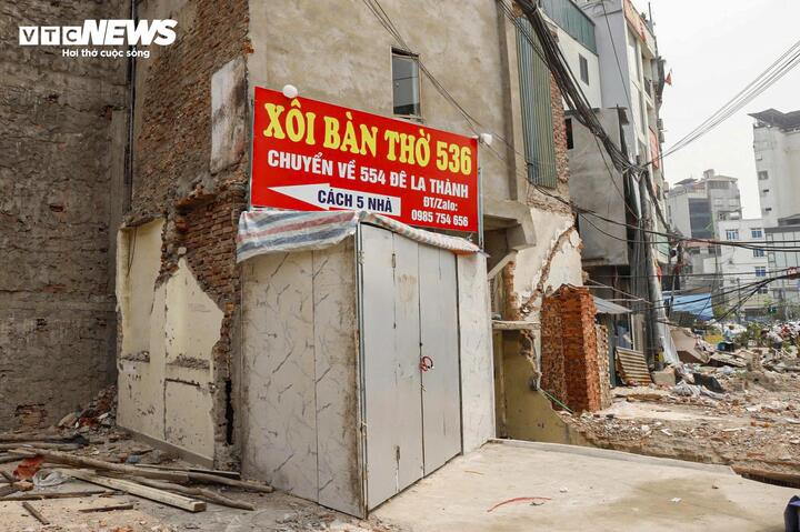 Loạt nhà mỏng như lá lúa mọc trên con đường vừa giải phóng mặt bằng ở Hà Nội - 12