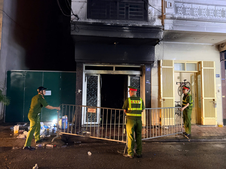 Lực lượng chức năng có mặt tại hiện trường.