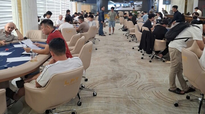 Các đối tượng đã lợi dụng danh nghĩa hoạt động thể thao để tổ chức các giải đấu Poker. (Ảnh: C.A)