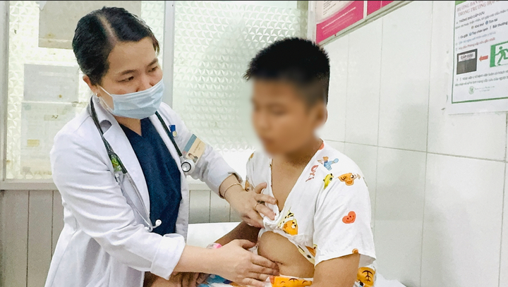 Ca ngộ độc thực phẩm điều trị tại Bệnh viện Nhi Đồng 2. (Ảnh: BVCC)