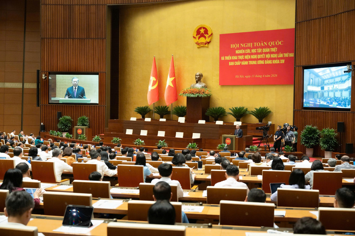 Quang cảnh Hội nghị quán triệt Nghị quyết Hội nghị Trung ương 2, sáng 13/4.