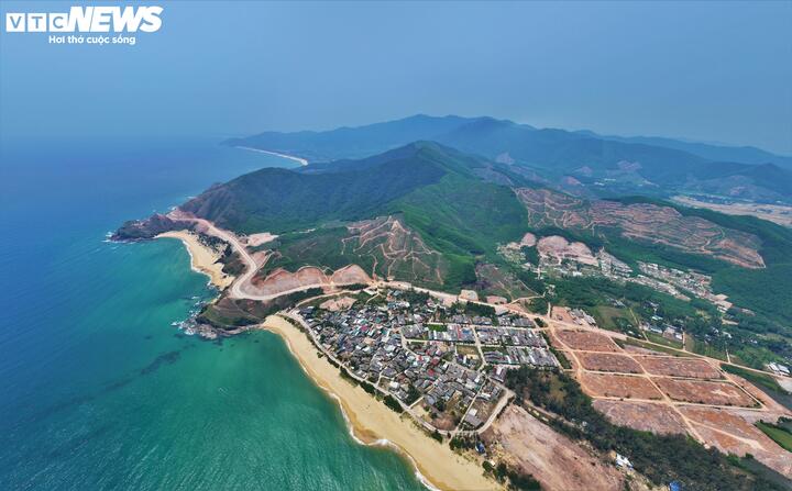 Theo UBND tỉnh Gia Lai, khi tuyến đường hoàn thiện sẽ giúp tăng cường kết nối giao thông với hệ thống đường ven biển Quốc gia, loại bỏ thế độc đạo về giao thông trên tuyến Quốc lộ 1A, đồng thời đem lại giá trị lớn về kinh tế và an ninh quốc phòng.