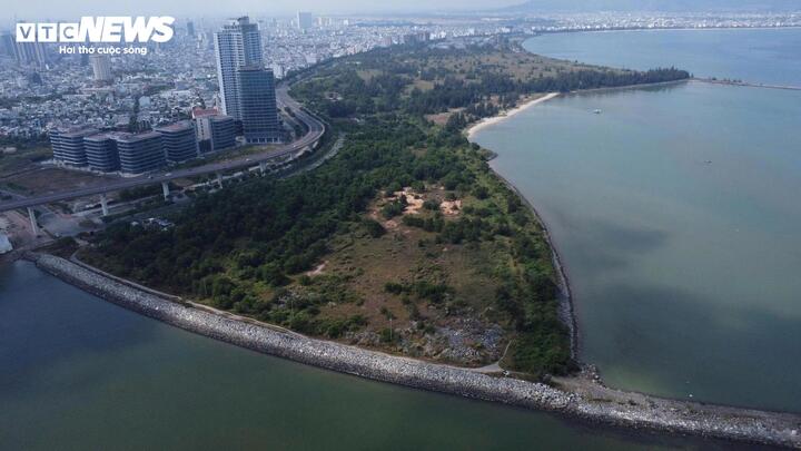 Và sau hơn 20 năm kể từ khi được phê duyệt, siêu dự án này vẫn chìm trong dang dở.