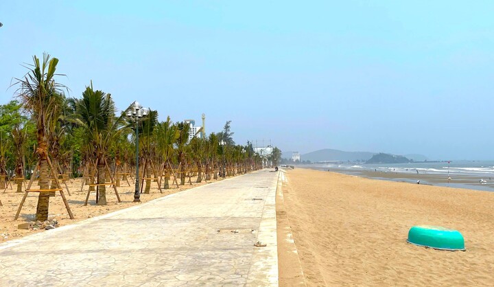 Biển Cửa Lò ngày càng xanh sạch đẹp hơn