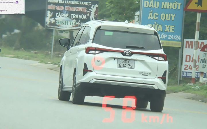 Xe ô tô chạy quá tốc độ trên Quốc lộ 17. (Ảnh: Công an Bắc Ninh)