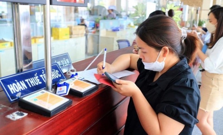 Đề xuất tăng mức thu nhập người phụ thuộc l&ecirc;n 3 triệu đồng/th&aacute;ng. (Ảnh minh họa)