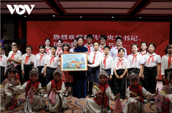 Phu nhân Tổng Bí thư, Chủ tịch nước thăm Trung tâm Tống Khánh Linh tại Bắc Kinh, Trung Quốc - 4