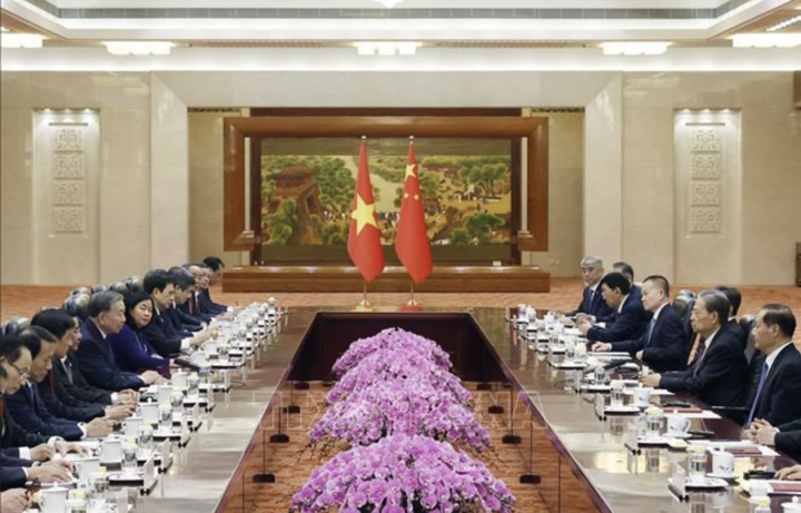 Tổng Bí thư, Chủ tịch nước Tô Lâm hội kiến Ủy viên trưởng Nhân đại toàn quốc Trung Quốc Triệu Lạc Tế. Ảnh: Thống Nhất/TTXVN