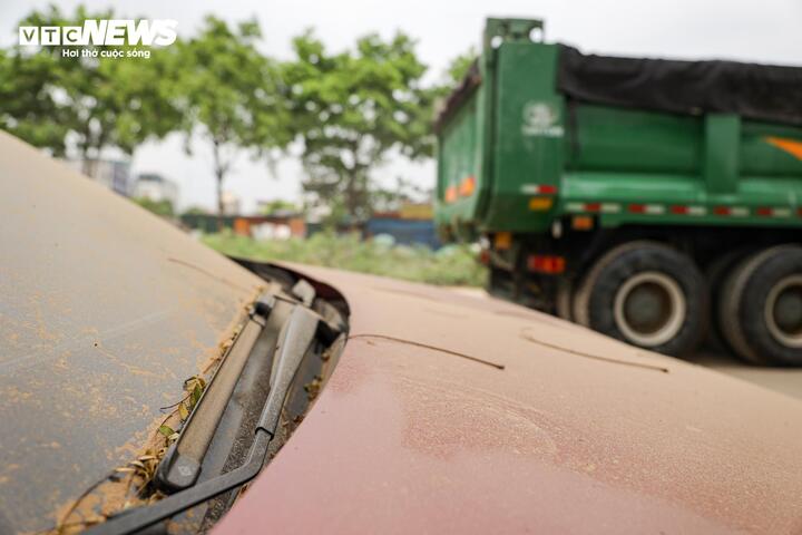 Người Hà Nội 'ngộp thở' giữa bụi mịt mù từ công trình xây dựng - 12