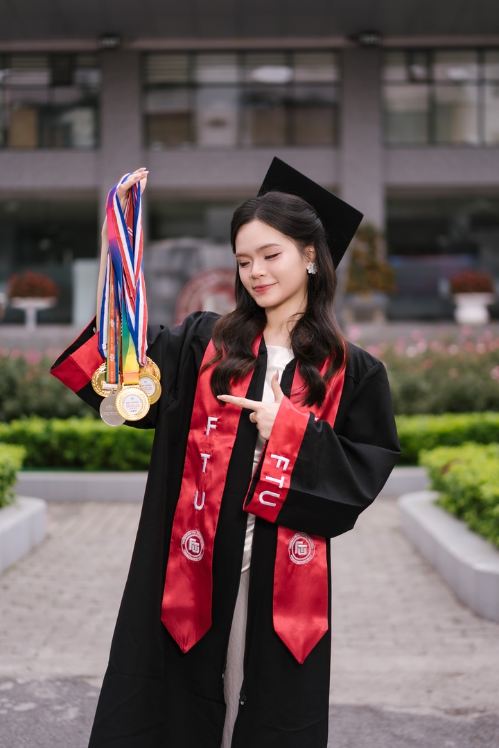 Đáng chú ý, nữ sinh là đồng tác giả của bài báo khoa học được công bố trên tạp chí quốc tế thuộc danh mục Scopus Q2 – nhóm tạp chí có quy trình phản biện nghiêm ngặt trong cộng đồng học thuật.