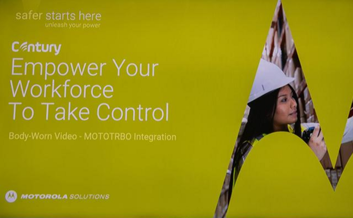 Viễn Thông Thế Kỷ: 3 năm dẫn đầu Nhà phân phối bộ đàm Motorola tại Việt Nam - 1