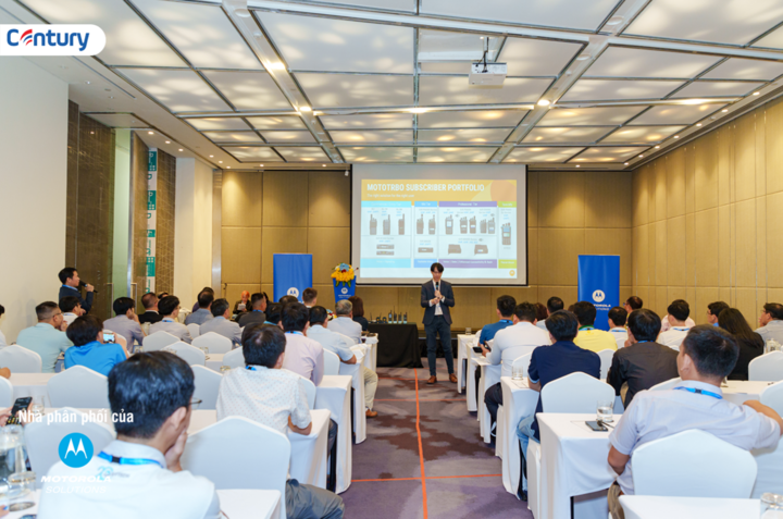Motorola Solutions kết hợp với Viễn Thông Thế Kỷ tổ chức workshop giới thiệu các tính năng cao cấp của bộ đàm Motorola dòng Mototrbo tại Việt Nam