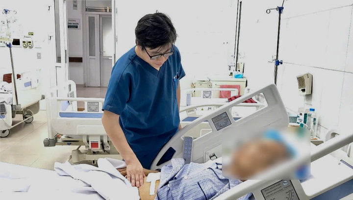 Tự dùng thuốc nam không nguồn gốc, bệnh nhân ung thư gan suýt mất mạng