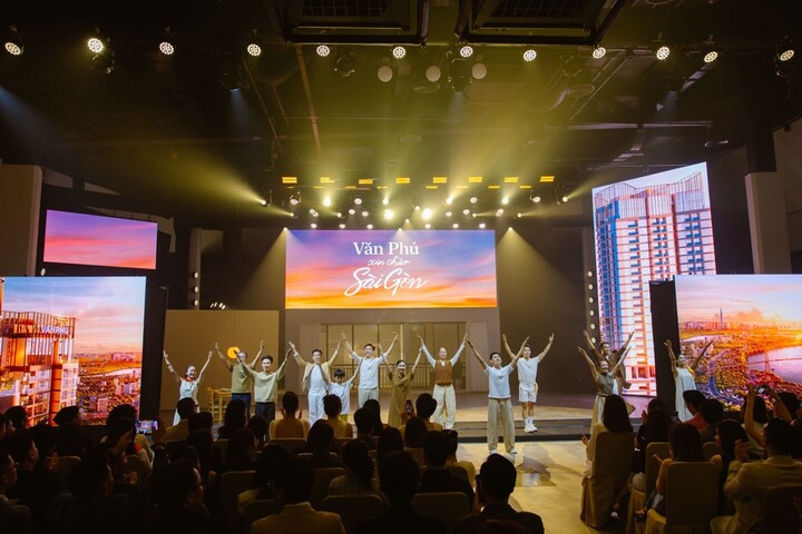 Triển lãm nằm trong chiến dịch ra mắt thị trường phía Nam của Văn Phú.