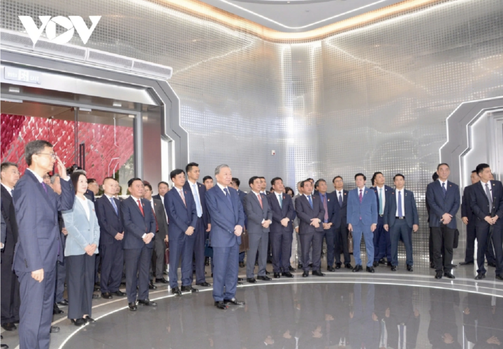 Tổng Bí thư, Chủ tịch nước Tô Lâm thăm trung tâm hợp tác đổi mới AI Trung Quốc - 3