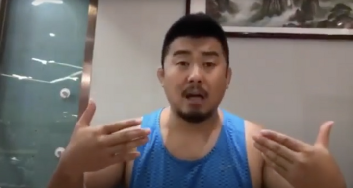 Từ Hiểu Đông chia sẻ câu chuyện của mình trên Youtube.