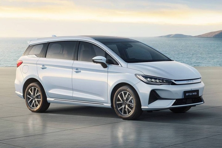 Những mẫu xe MPV phù hợp chở gia đình đông người - 2