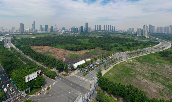 Công trình được xây dựng trên khu đất số 5-2, góc đường Mai Chí Thọ và Nguyễn Cơ Thạch, thuộc khu chức năng số 5 phường An Khánh.