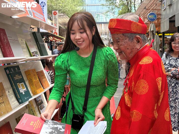 Nhà nghiên cứu Nguyễn Đình Tư, Đại sứ văn hóa đọc TP.HCM.