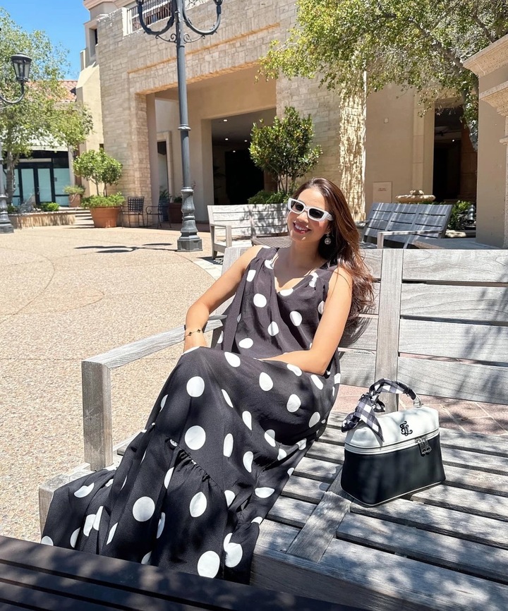 "Tôi chỉ muốn có một cuộc sống bình dị, một gia đình bình thường. Bản thân tôi cũng chấp nhận là người bình thường, nhường lại hào quang để các bạn, các em khác có thể tỏa sáng", cô từng nói.