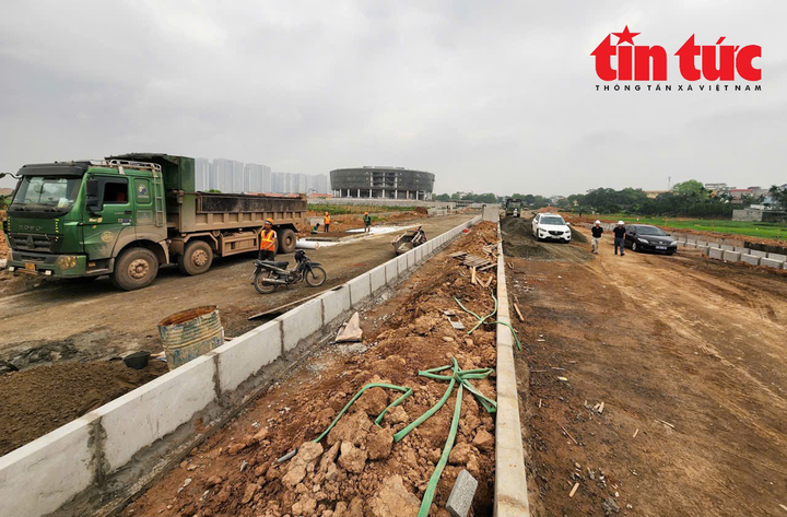 Đoạn đường 70 qua địa bàn phường Tây Mỗ đang được gấp rút thi công.