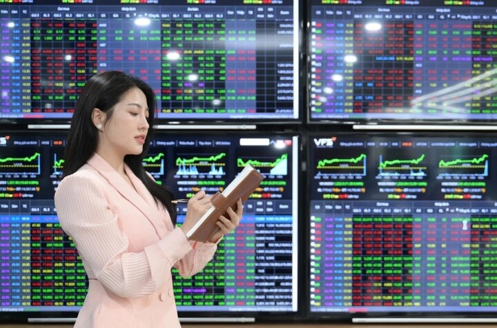 Nh&agrave; đầu tư n&ecirc;n hạn chế mua đuổi ở c&aacute;c cổ phiếu đ&atilde; tăng n&oacute;ng. (Ảnh minh hoạ).