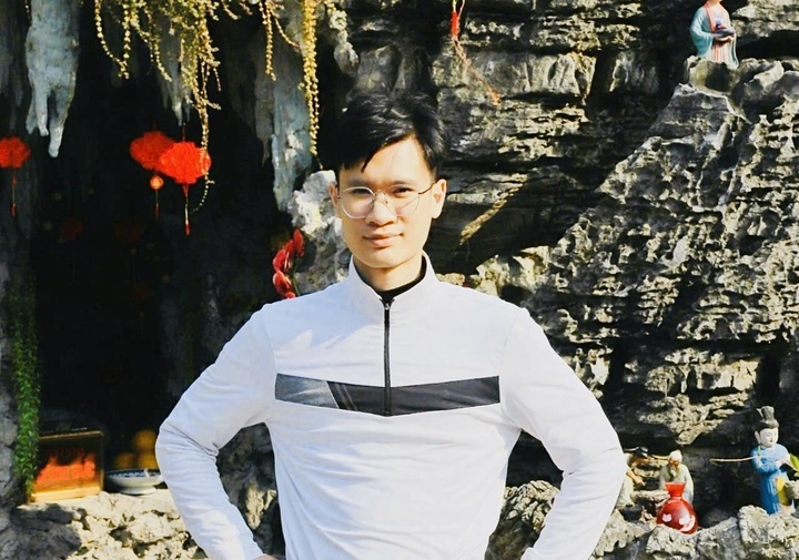 Trịnh Bách, nam sinh vừa giành học bổng Eiffel của Chính phủ Pháp.