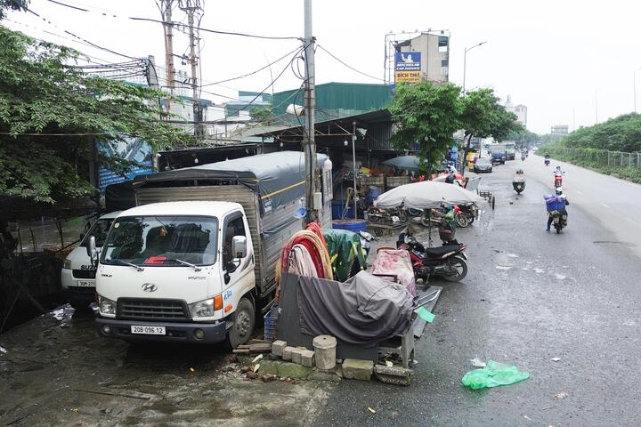 Cảnh ô nhiễm kéo dài tại chợ cá lớn nhất Hà Nội trước ngày bị giải tỏa - 8