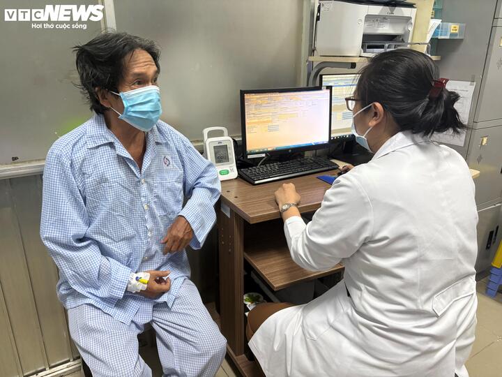 Bệnh nhân đột quỵ có xu hướng gia tăng trong mùa nắng nóng.