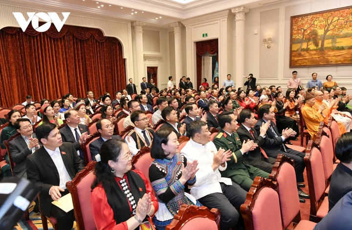 ĐBQH là người dân tộc thiểu số cần chủ động phản ánh những vướng mắc từ cơ sở.