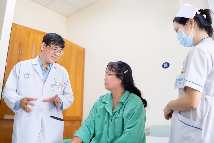 Bệnh nhân ung thư vú mang đột biến gen điều trị tại Bệnh viện Chợ Rẫy. (Ảnh: BVCC)