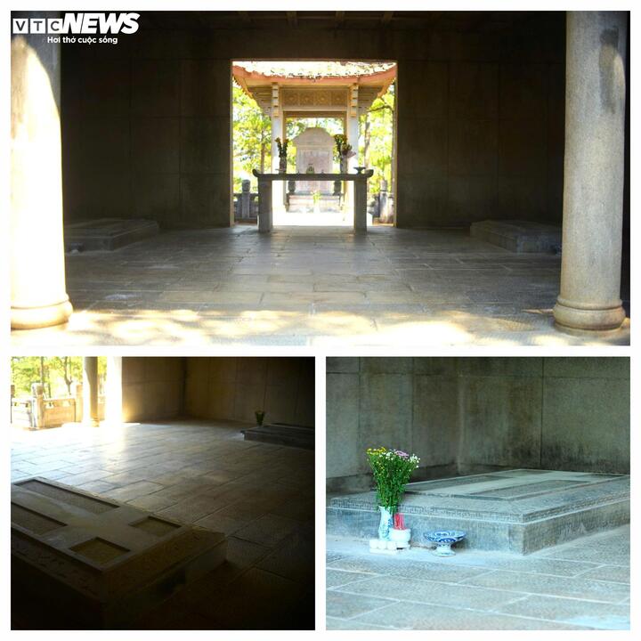 Bên trong khu lăng tẩm, mộ cụ Nguyễn Hữu Hào và vợ là cụ Lê Thị Bính được tạc bằng đá xanh nguyên khối với nhiều hoa văn thể hiện sự quyền uy, giàu có. Hai ngôi mộ được đặt song song, cao hơn mặt nền khoảng 30cm. Ở giữa hai ngôi mộ có hương án.