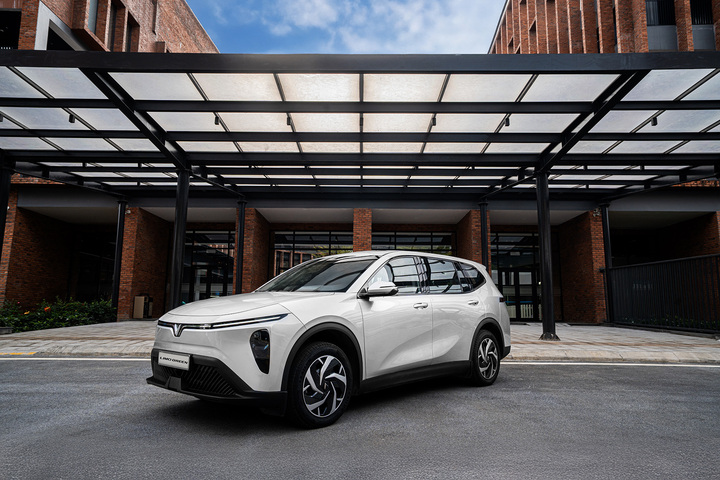 Lợi thế cho chủ xe VinFast: Trạm sạc phủ rộng, '0 đồng nhiên liệu' suốt 3 năm - 2