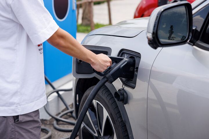 Lợi thế cho chủ xe VinFast: Trạm sạc phủ rộng, '0 đồng nhiên liệu' suốt 3 năm - 3