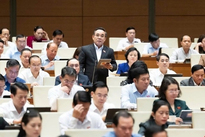 Đại biểu Lê Hữu Trí, đoàn ĐBQH tỉnh Khánh Hòa.