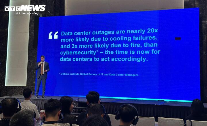 Ông Luke Timmins, Giám đốc giải pháp trung tâm dữ liệu khu vực Đông Nam Á của Johnson Controls. (Ảnh: Mạnh Hùng)