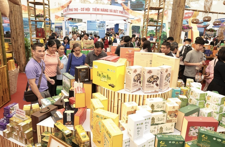 Hội chợ mùa Xuân năm 2026 thu hút khoảng 500.000 lượt khách.