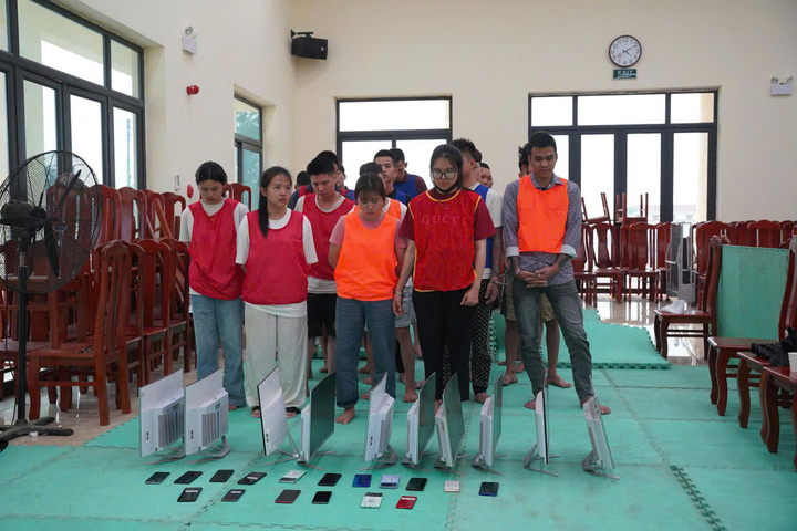 Các đối tượng trong đường dây lừa đảo.