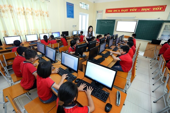 Nhiều ý kiến đề xuất mức giảm trừ cho y tế, giáo dục cần nâng cao hơn. (Ảnh minh họa: Thời báo tài chính)