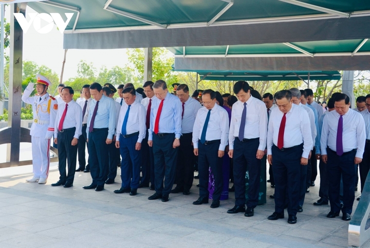 Tổng Bí thư Hà Huy Tập là một trong những nhà lý luận chính trị xuất sắc của Đảng ta.