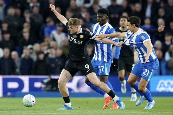 Chelsea nhận thất bại nặng nề 0-3 trước Brighton ở vòng 34 Ngoại hạng Anh mùa giải 2025-2026. (Nguồn: AP)