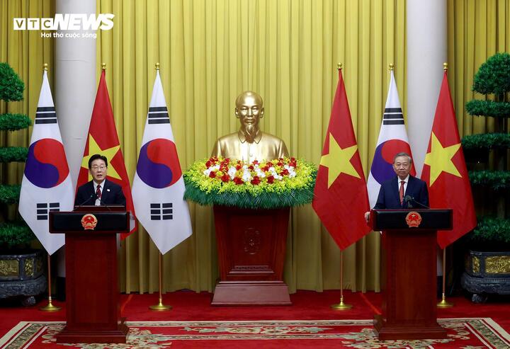 Tổng thống Hàn Quốc Lee Jae Myung và Tổng Bí thư, Chủ tịch nước Tô Lâm.