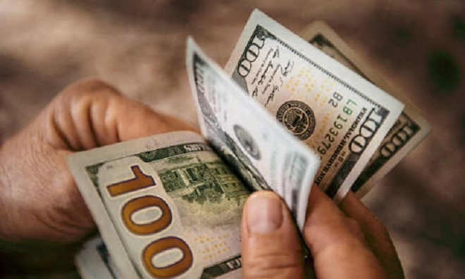 Dương và Trâm sang Campuchia để làm việc cho một công ty, với nhiệm vụ là sử dụng các tài khoản ngân hàng đứng tên cá nhân để nhận tiền lừa đảo. (Ảnh minh họa)