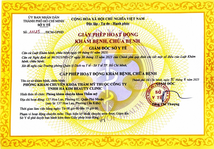 Giấy phép hoạt động kinh doanh Hà Kim Beauty Clinic.