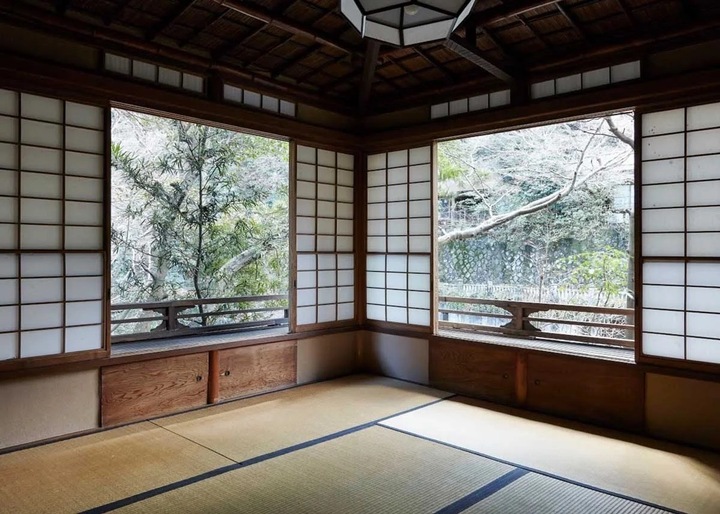 Chiếu tatami kết hợp với cửa giấy giúp ngôi nhà của người Nhật luôn khô ráo. (Ảnh: JPobs)